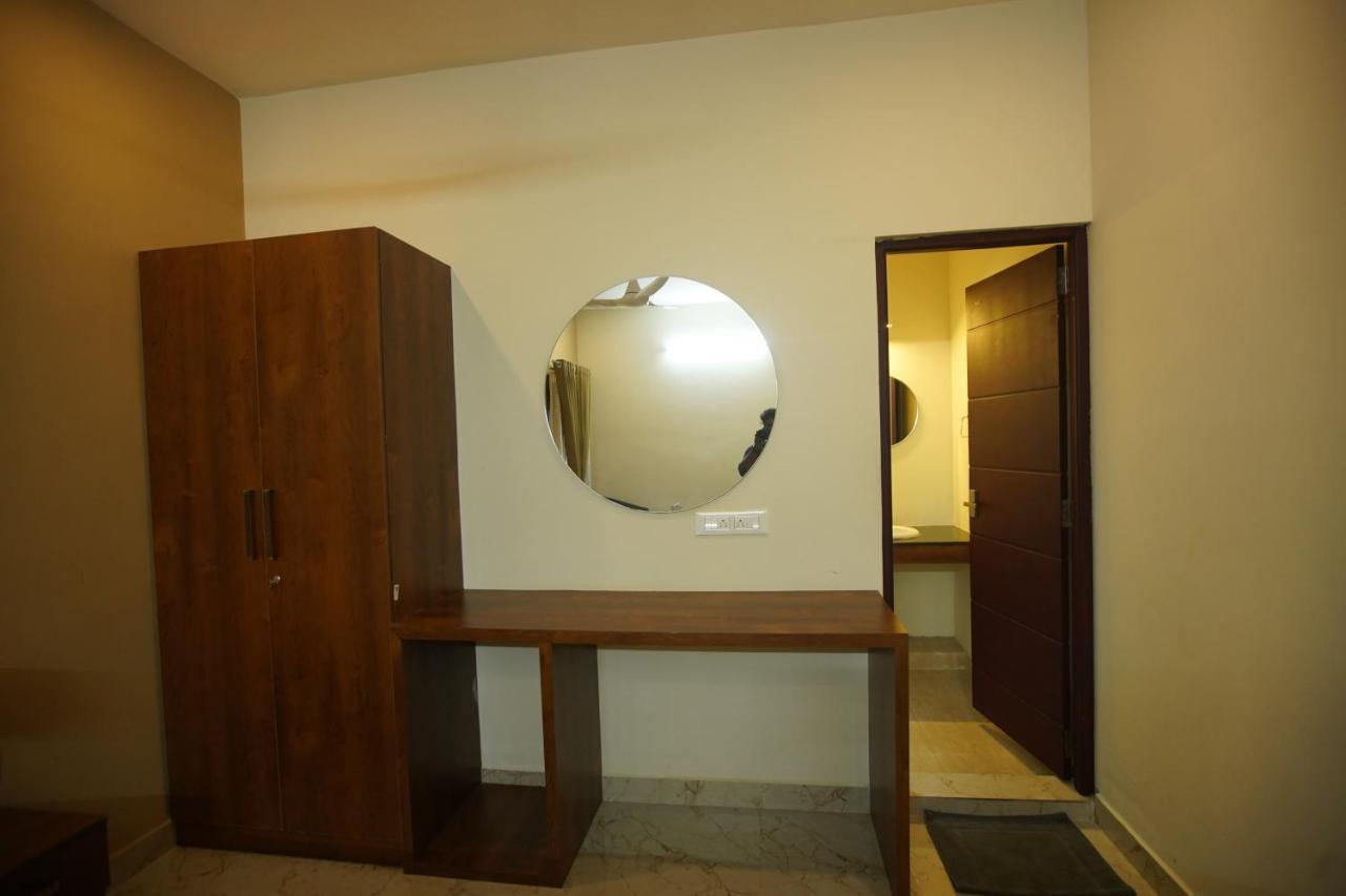 Mettuppālaiyam Hotel Psy מראה חיצוני תמונה